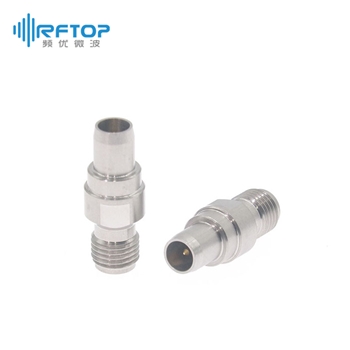 【超值优选】SMA母 转 BMA公 转接器|精密型, DC-18GHz, 不锈钢钝化 - RA18S39